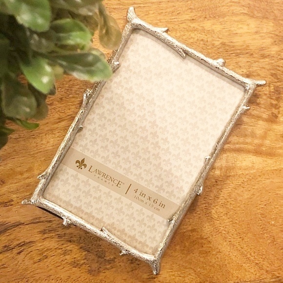 Macy's Other - NEW Silver Tree Branch 4"x6" Picture Frame